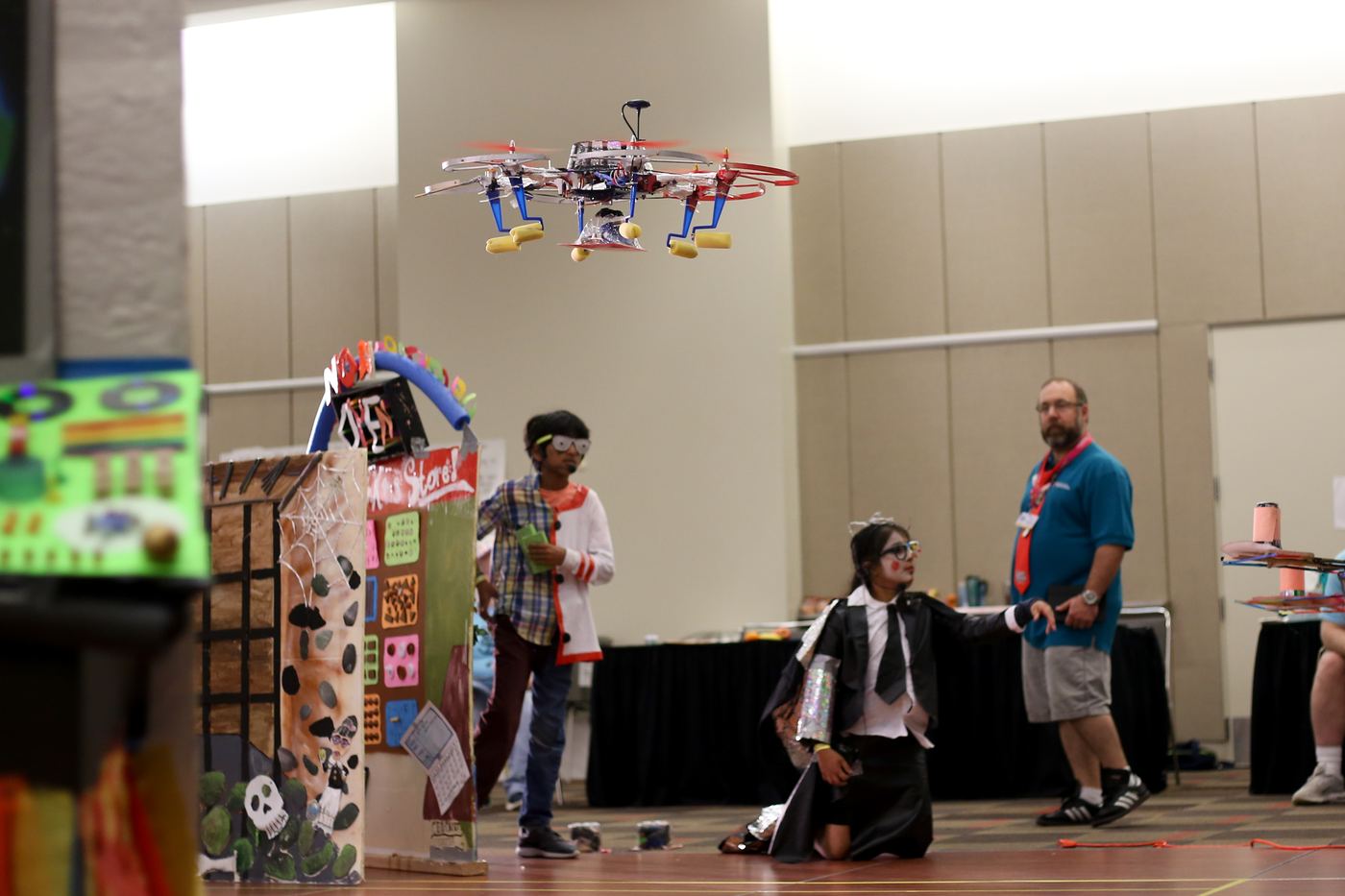 Vivaan of Trailblazers DI: the taxi-to-limousine transformation and technical builds, "On Target" Technical Challenge (2018-19 Season), photo 2 of 6