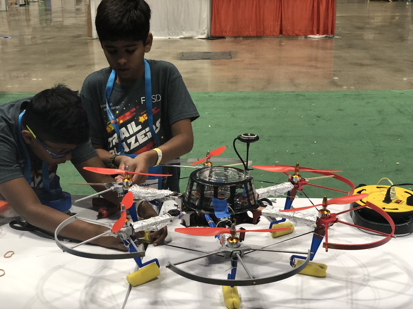 Vivaan of Trailblazers DI: the taxi-to-limousine transformation and technical builds, "On Target" Technical Challenge (2018-19 Season), photo 6 of 6