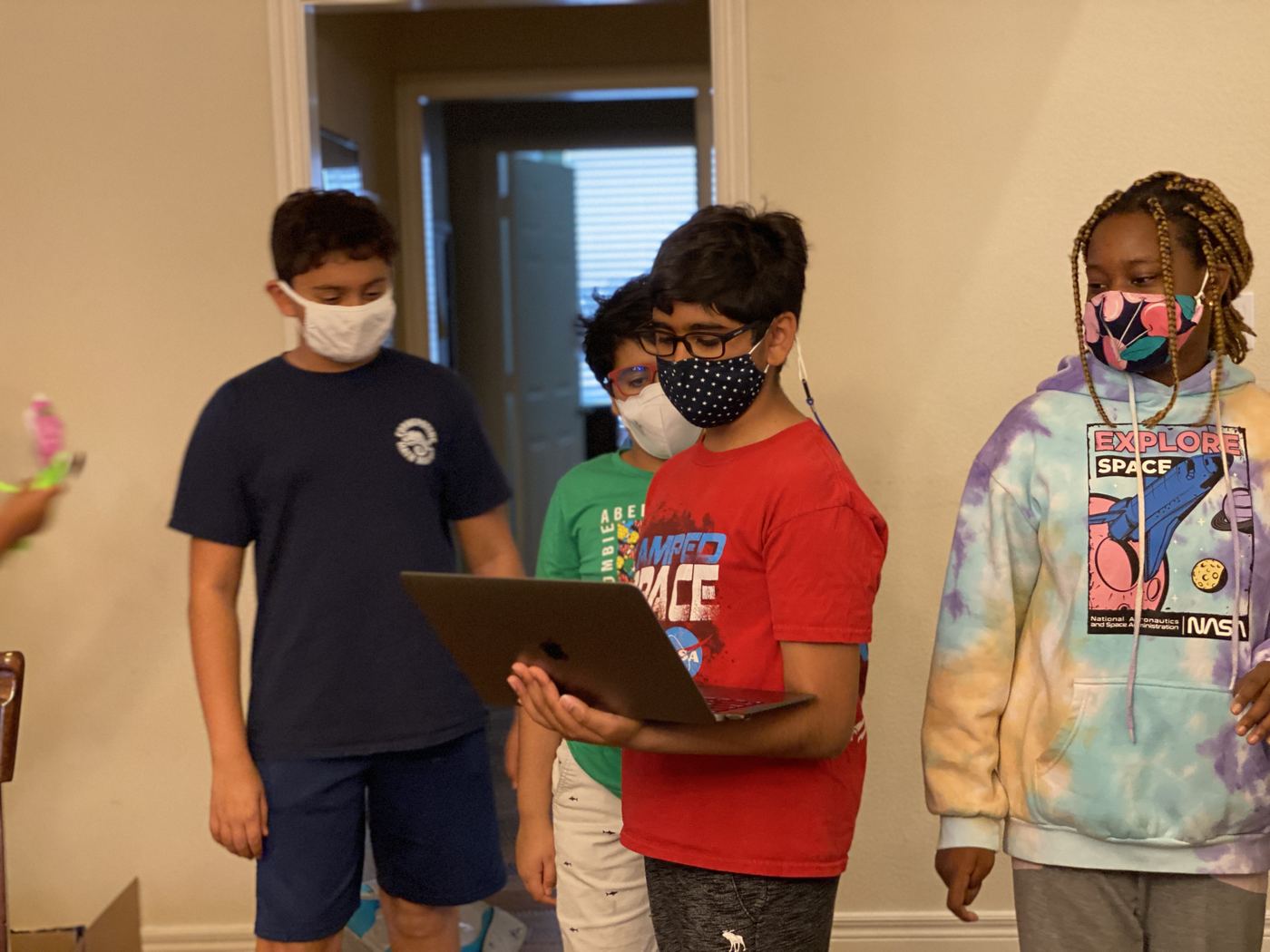 Vivaan of Trailblazers DI: the taxi-to-limousine transformation and technical builds, "The Next Level" Technical Challenge (2020-21 Season), photo 3 of 7