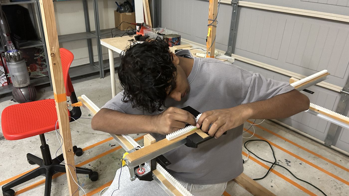 Vivaan of Trailblazers DI: the taxi-to-limousine transformation and technical builds, "Breaking Point" Technical Challenge (2024-25 Season), photo 4 of 14