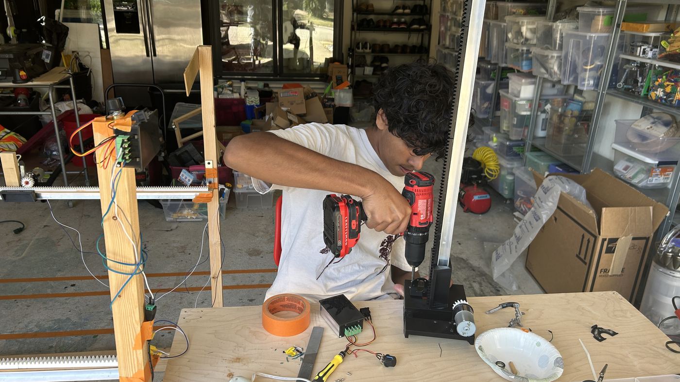 Vivaan of Trailblazers DI: the taxi-to-limousine transformation and technical builds, "Breaking Point" Technical Challenge (2024-25 Season), photo 5 of 14