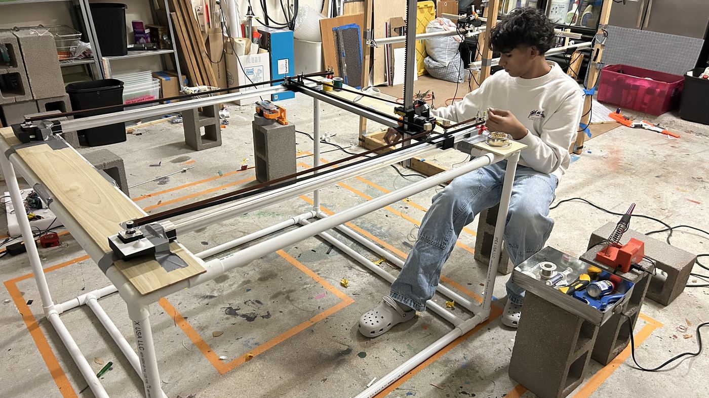 Vivaan of Trailblazers DI: the taxi-to-limousine transformation and technical builds, "Breaking Point" Technical Challenge (2024-25 Season), photo 7 of 14