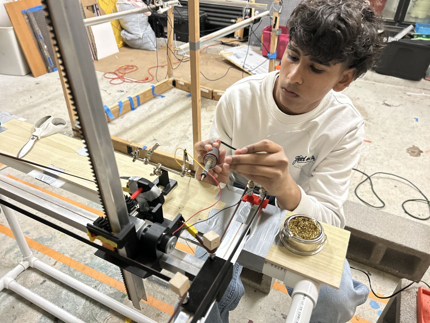 Vivaan of Trailblazers DI: the taxi-to-limousine transformation and technical builds, "Breaking Point" Technical Challenge (2024-25 Season), photo 8 of 14
