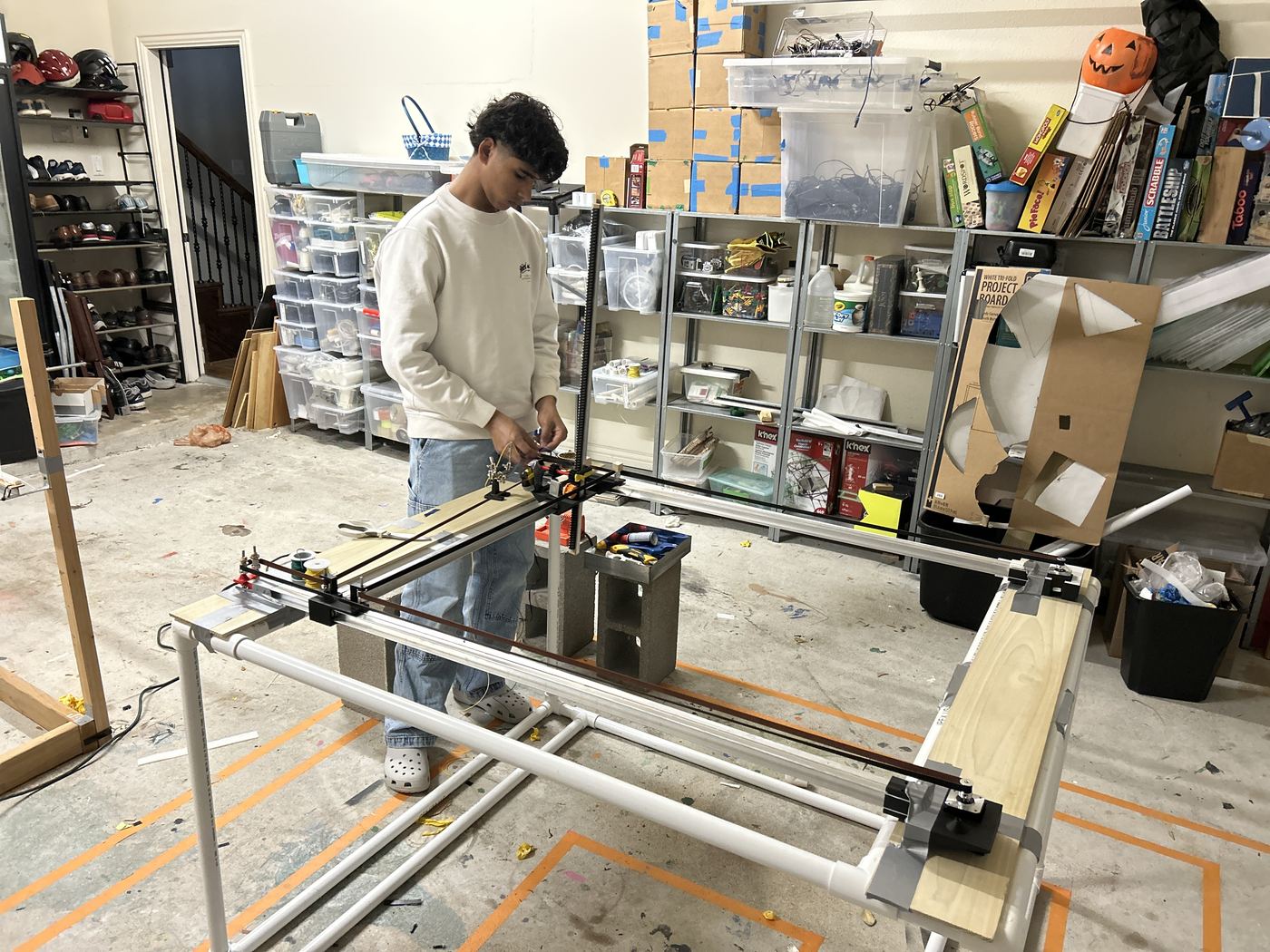 Vivaan of Trailblazers DI: the taxi-to-limousine transformation and technical builds, "Breaking Point" Technical Challenge (2024-25 Season), photo 9 of 14
