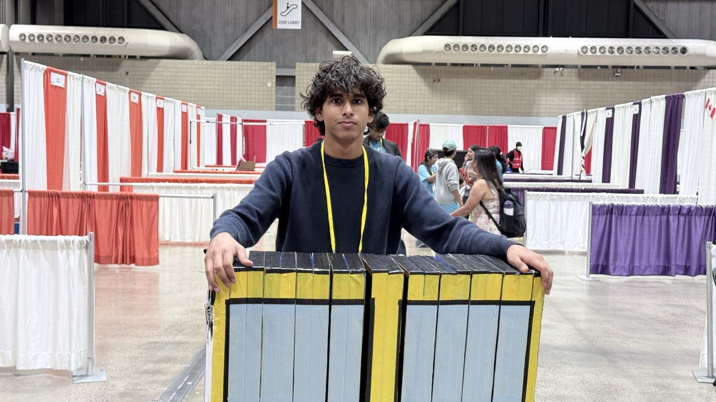 Vivaan of Trailblazers DI: Taxi-to-Limousine Transformation for the "Win It Big!" Technical Challenge (2025-26 Season), build photo 20 of 22